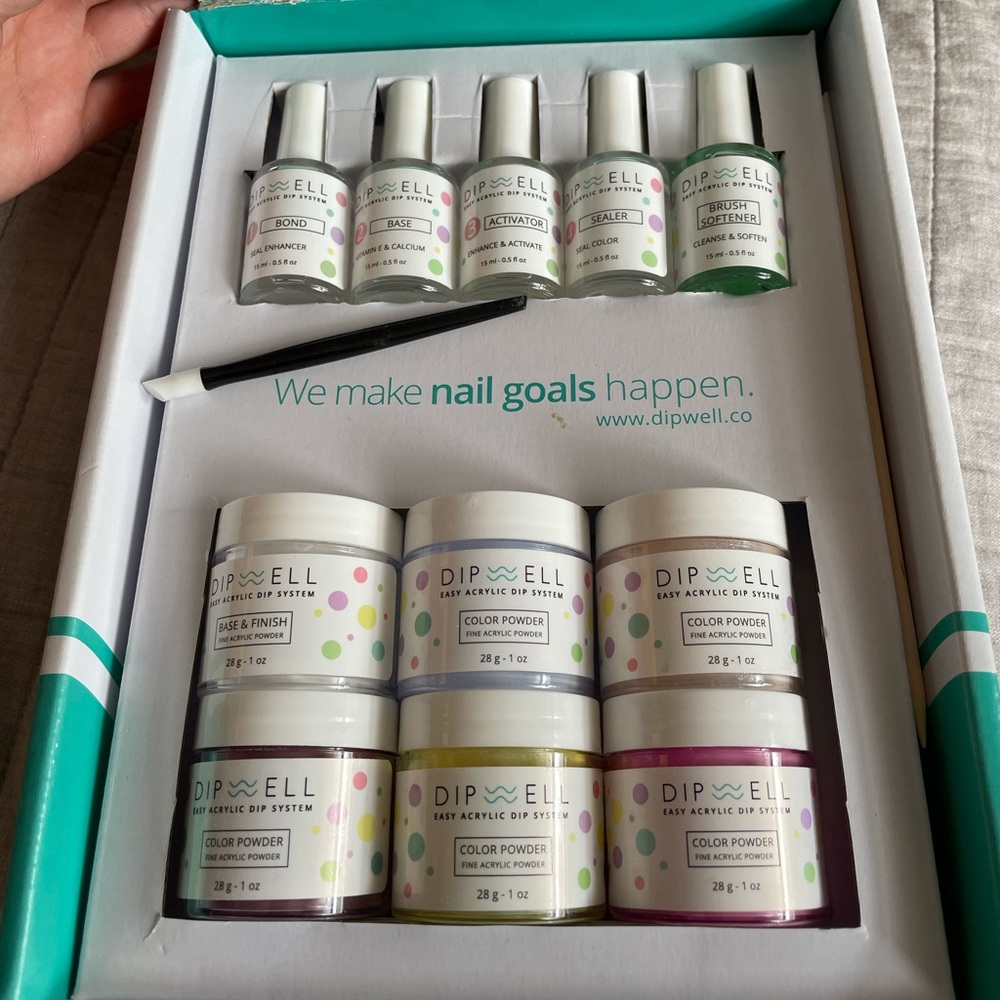 Dip well Nail Kit